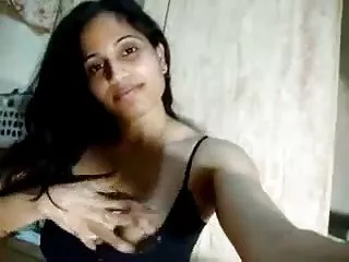 گربه آرا آکیرا توسط خراب شده است